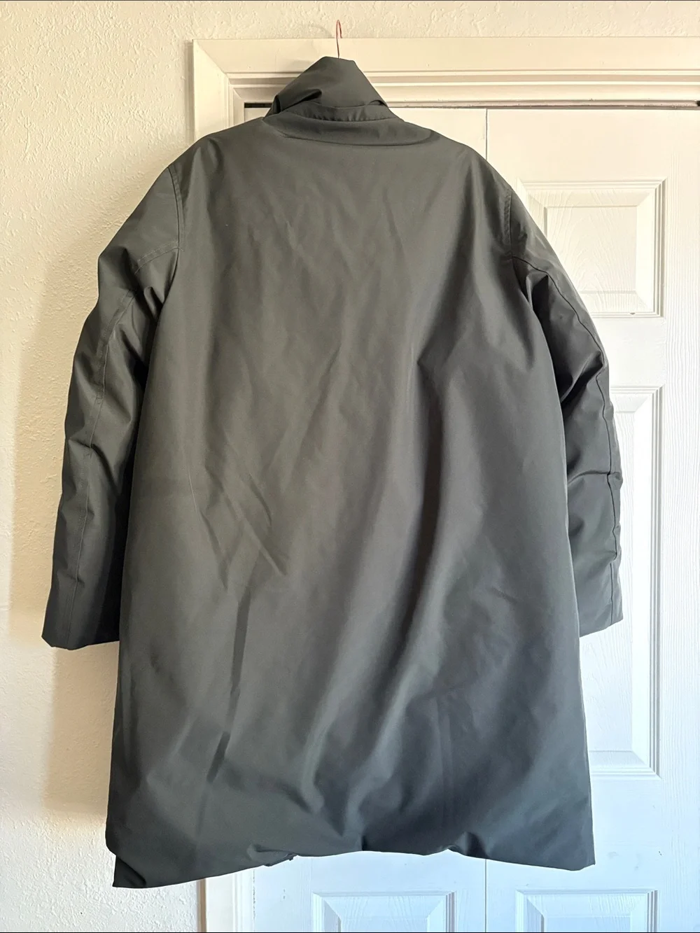 Zara Men’s Long Thick Puffer Coat